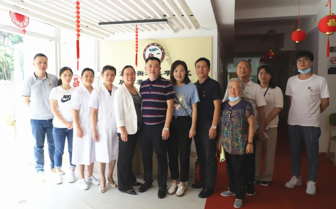 佰骏医疗党支部深入社区开展疫情防控实操培训